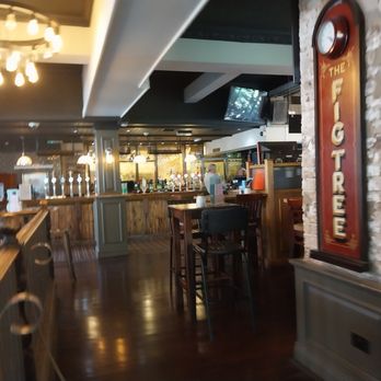 The Fig Tree - Inside - Pubs Near Me - Uxbridge, BKM