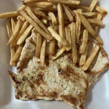 Chuchi's Restaurant - Kid's Pechuga de Pollo a la Plancha - Cuban Near Me - Cape Coral, Florida