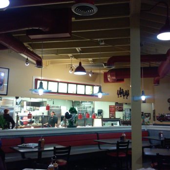 Charlie's Chicken & Catering - dining area - Chicken Shop Near Me - Tulsa, Oklahoma