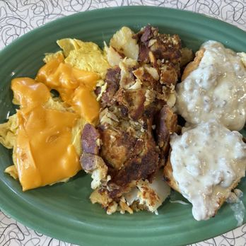 Kelly Os Diner - Warrendale - Biscuits & Gravy, Home fries, Scrambled Eggs with American Cheese - Breakfast & Brunch Near Me - Warrendale, Pennsylvania Kelly Os Diner - Warrendale - Biscuits & Gravy, Home fries, Scrambled Eggs with American Cheese - Breakfast & Brunch Near Me - Warrendale, Pennsylvania