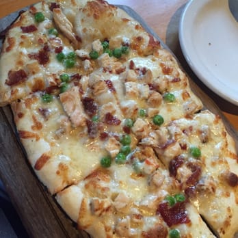 Lombardi's Italian Restaurant - 9.00 mini bar pizza - Italian Near Me - Everett, Washington