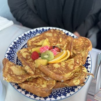 Wake’a Boo Breakfast Bar - French Toast - Breakfast & Brunch Near Me - Toronto, Ontario Wake’a Boo Breakfast Bar - French Toast - Breakfast & Brunch Near Me - Toronto, Ontario