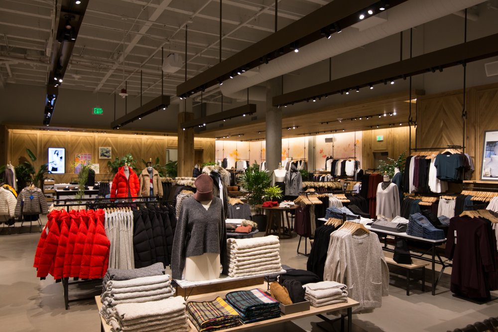 ARITZIA 22 Photos & 64 Reviews Women's Clothing 1050 Bellevue Square, Bellevue, WA Phone