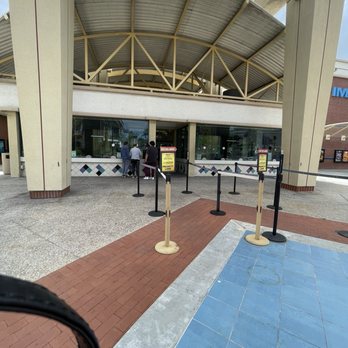 AMC Rolling Hills 20 - Box office - Cinema Near Me - Torrance, California AMC Rolling Hills 20 - Box office - Cinema Near Me - Torrance, California