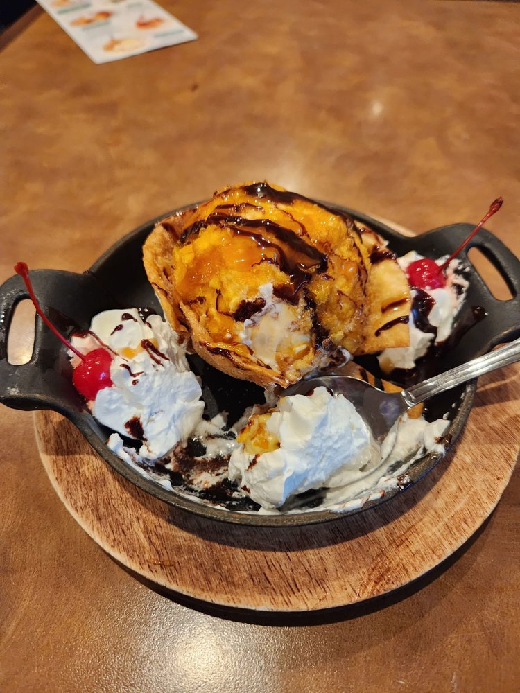 Salsa Restaurant And Bar — Mexican restaurant in Tavares
