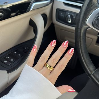 Luv Nails & Spa - Pink chrome nails - Nail Salons Near Me - Costa Mesa, California