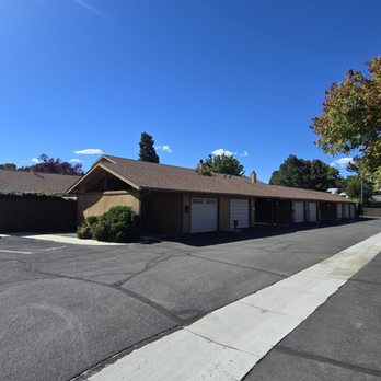 Reno Tahoe Rain Gutters - Community that conducts quarterly cleaning and maintenance - Gutter Services Near Me - Reno, Nevada Reno Tahoe Rain Gutters - Community that conducts quarterly cleaning and maintenance - Gutter Services Near Me - Reno, Nevada