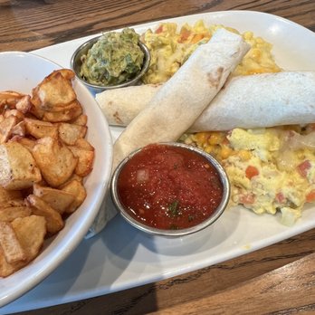 Another Broken Egg Cafe - American Near Me - Gilbert, Arizona