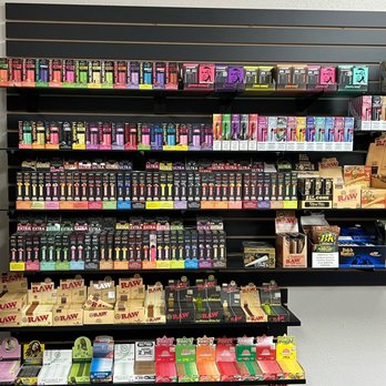 OVIEDO SMOKE SHOP - Updated May 2026 - 10 Photos - 1313 W Broadway St,  Oviedo, Florida - Vape Shops - Phone Number - Yelp