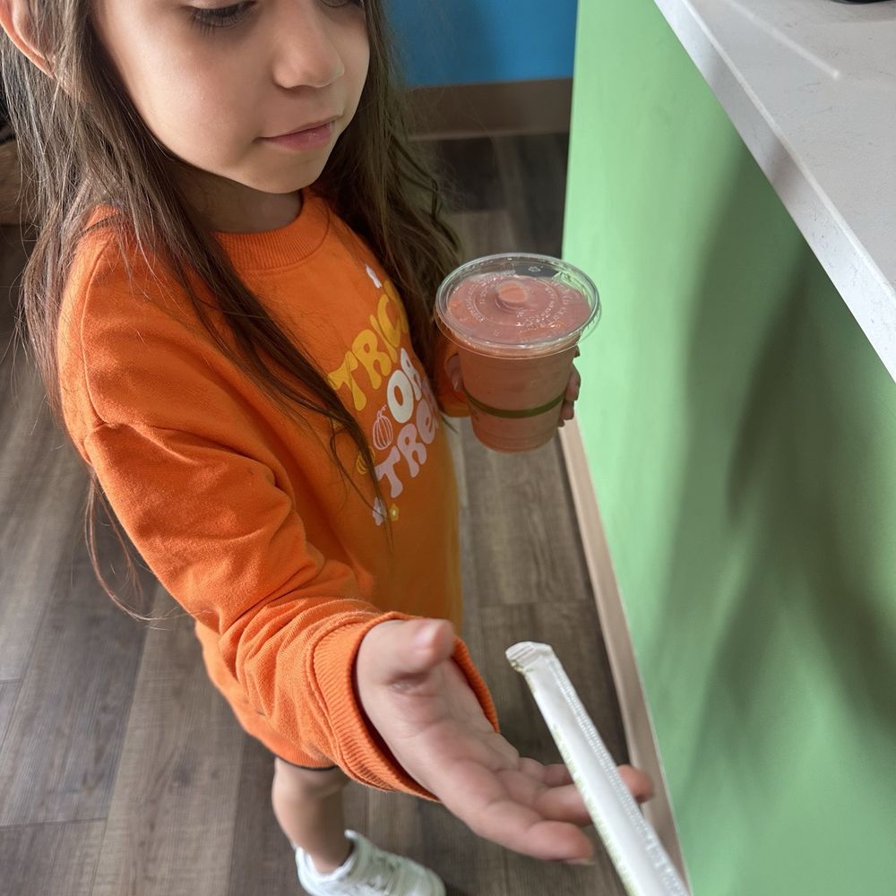 Jen and Juice - I got my daughter a smoothie also delicious and consistency on point. - Juice Bars & Smoothies Near Me - Virginia Beach, Virginia