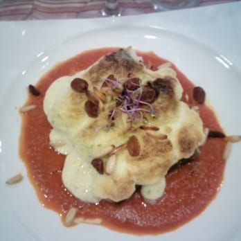 El Marqués - Bacalao gratinado con alioli y base de tomate - Cafeteria Near Me - Aguadulce, SE El Marqués - Bacalao gratinado con alioli y base de tomate - Cafeteria Near Me - Aguadulce, SE