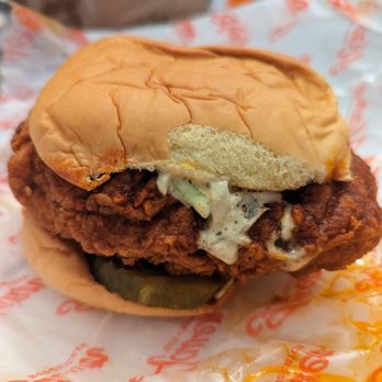 Haven Hot Chicken - Chicken sandwich - Chicken Shop Near Me - North Haven, Connecticut Haven Hot Chicken - Chicken sandwich - Chicken Shop Near Me - North Haven, Connecticut