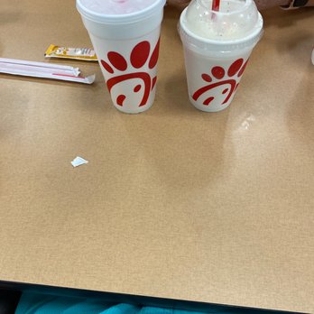 Chick-fil-A - A Cookies & Cream Milkshake - Fast Food Near Me - Guntersville, Alabama Chick-fil-A - A Cookies & Cream Milkshake - Fast Food Near Me - Guntersville, Alabama