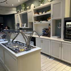 Beach House Frozen Yogurt - Counter & Topping Bar
