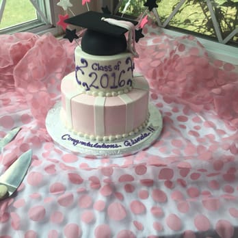 Kake Korner - My mother in laws graduation cake! (See review below) - Bakeries Near Me - Laurel, Maryland