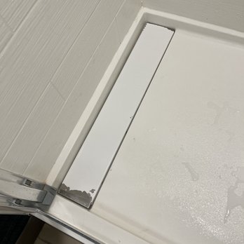 Providence Marriott Downtown - Shower drain that doesn't drain and is in disrepair - Hotels Near Me - Providence, Rhode Island Providence Marriott Downtown - Shower drain that doesn't drain and is in disrepair - Hotels Near Me - Providence, Rhode Island