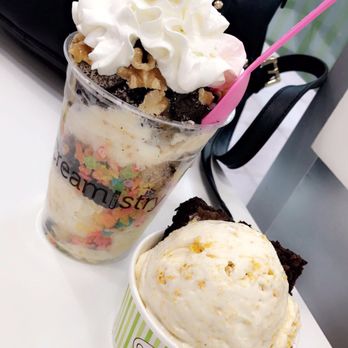 Creamistry - Captain crunch ice cream with whip cream, fruity pebbles, walnuts & Oreos. Captain crunch ice cream with brownie - Desserts Near Me - Cerritos, California