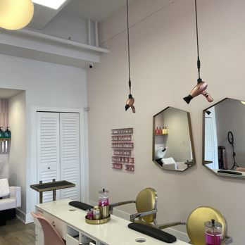 Polished Pub - Hair Salons Near Me - Park Ridge, New Jersey Polished Pub - Hair Salons Near Me - Park Ridge, New Jersey
