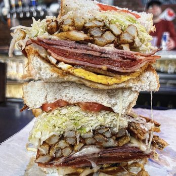 Primanti Bros. Restaurant and Bar - Sandwiches Near Me - Pittsburgh, Pennsylvania