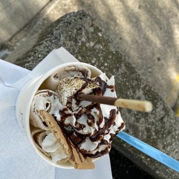 Pagos Ice Cream Rolls and Drinks - The S'More the Merrier - Desserts Near Me - Royal Oak, Michigan Pagos Ice Cream Rolls and Drinks - The S'More the Merrier - Desserts Near Me - Royal Oak, Michigan