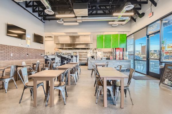 Landini's Pizzeria by null