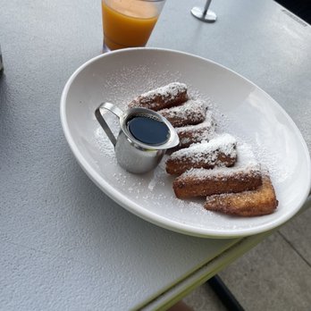 Biscuit Head - Biscuit French Toast - Cafes Near Me - Asheville, North Carolina Biscuit Head - Biscuit French Toast - Cafes Near Me - Asheville, North Carolina