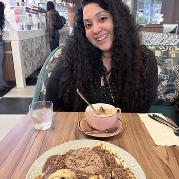 Demetres - Me lol - Desserts Near Me - Toronto, Ontario