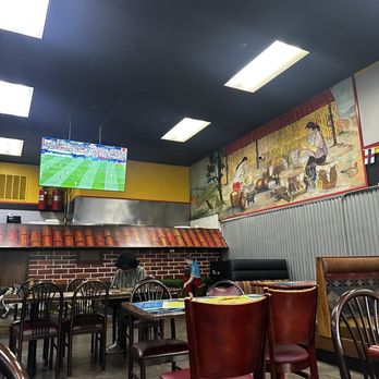 La Casa del Pollo Asado - Dining area - Mexican Near Me - Elgin, Illinois
