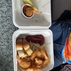 Dock Lunch - Fried shrimp