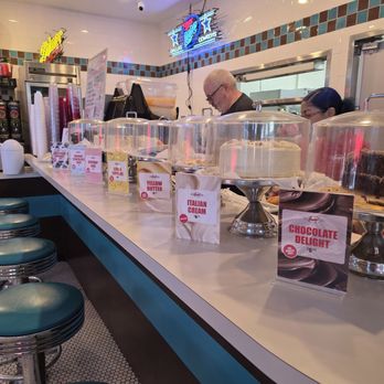 Hunky's Hamburgers - Cake options - Burgers Near Me - Dallas, Texas
