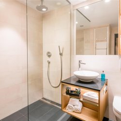 Best Western Hotel Central Hotel Leonhard - Guest room bath