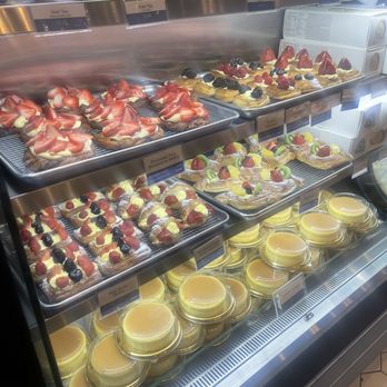 Paris Baguette - Bakeries Near Me - Carrollton, Texas Paris Baguette - Bakeries Near Me - Carrollton, Texas