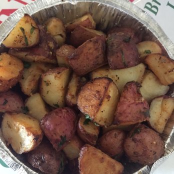 Avellino's Restaurant & Catering - Italian Near Me - Medford, Massachusetts