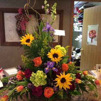 TIGER LILY FLOWER & GIFT SHOP - Updated June 2026 - 97 Photos - 131 N 5th  St, Vandalia, Illinois - Florists - Phone Number - Yelp