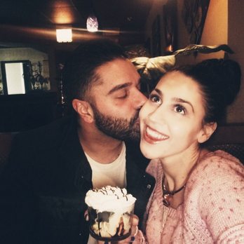 Hubble Hookah - What a better end to the night then their famous Sunday with chunks of oreo and vanilla ice cream????!!! A must try! - Middle Eastern Near Me - Chicago, Illinois
