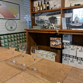 Cava Blancher - Brasseries Near Me - Sant Sadurní d'Anoia, B