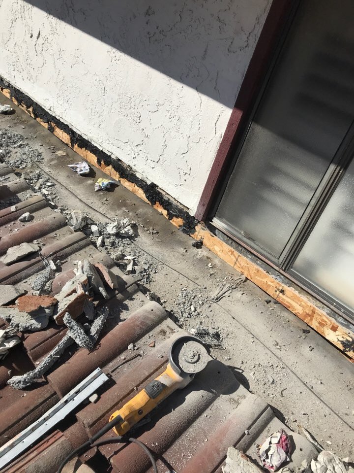 Slide of K-1 Pro Roofing & Gutter Co.