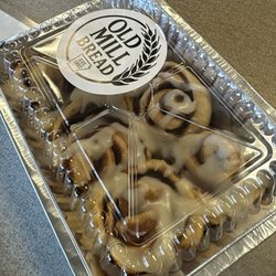 Old Mill Bread Bakery & Cafe - Cinnamon roll