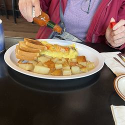 Tommy's Dutch Lunch - Veggie omelette
