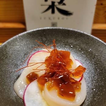 Fukurou - Hokkaido Scallop sashimi with ponzu jelly - Sushi Bars Near Me - Honolulu, Hawaii