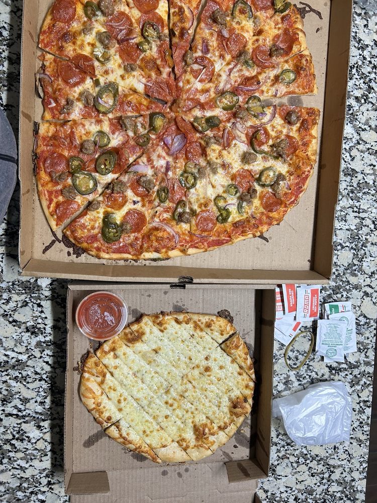 Food from Need Pizza