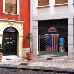 Alla Casa di Lucia - View across the street... makes it easy to find the front door!