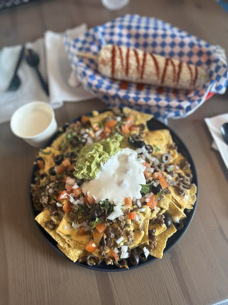 Taqueria Los Tres Figgies 2 — Mexican restaurant in Ocean Shores