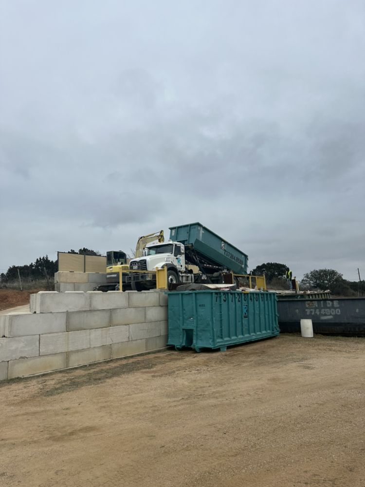 ROCKIN’ DISPOSAL Updated August 2024 2100 Roselea Dr, Buchanan Dam