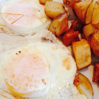Ardmore Station Cafe - Two eggs over medium - Breakfast & Brunch Near Me - Ardmore, Pennsylvania