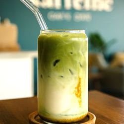 Kaffeine Espresso Bar - Mango Matcha