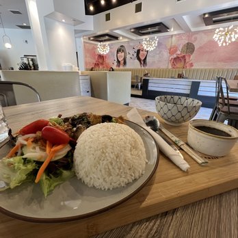 Hello Me Vietnamese Kitchen - rice bowl - Vietnamese Near Me - Mooresville, North Carolina Hello Me Vietnamese Kitchen - rice bowl - Vietnamese Near Me - Mooresville, North Carolina