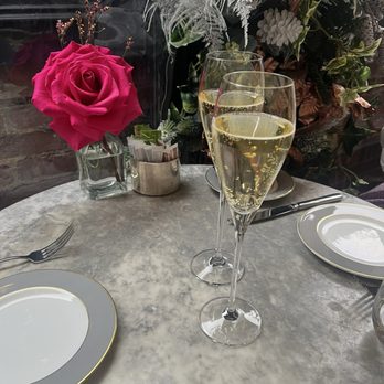 Dalloway Terrace - Cocktail Bars Near Me - London, XGL