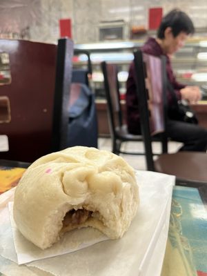 Chiu Hong Bakery by null