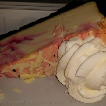 Olive Garden Italian Restaurant - Rasberry cheesecake. Yum!!! - Italian Near Me - Temecula, California